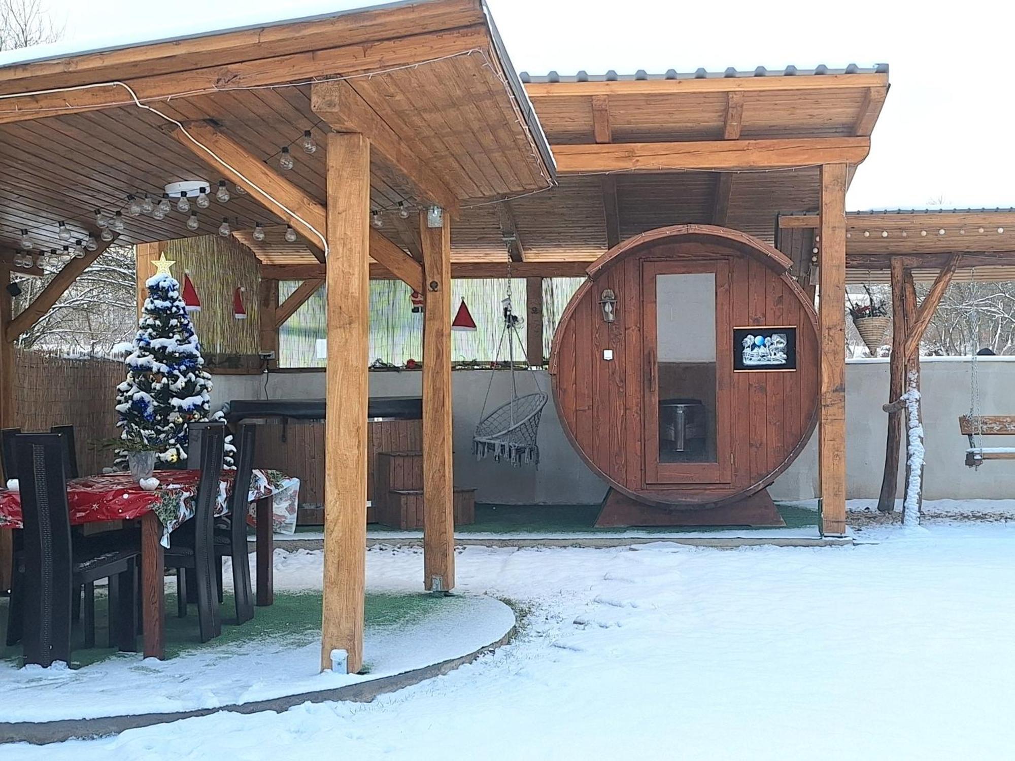 La Dory Satu Sugatag Exterior foto